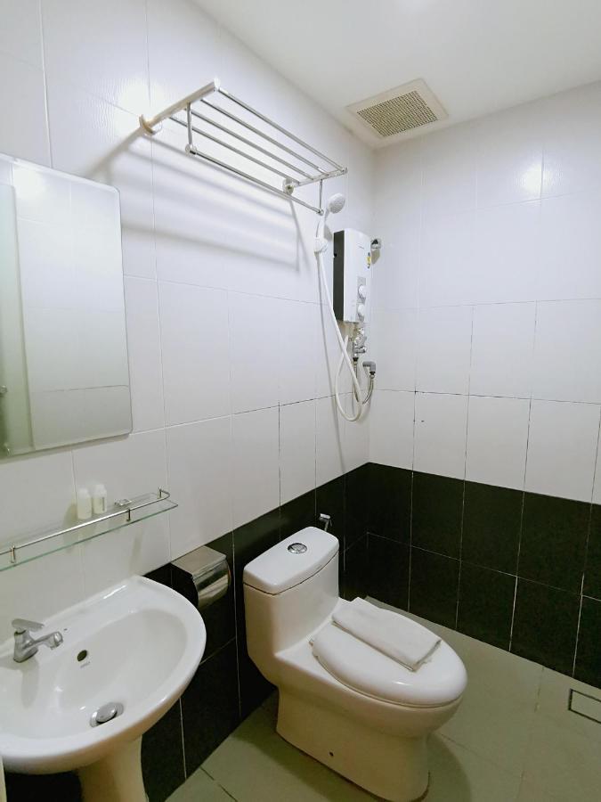 Hkf Hotel كاجانغ المظهر الخارجي الصورة